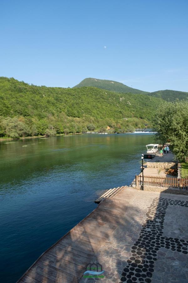 Holiday Houses Green Queen Bihac Exterior photo