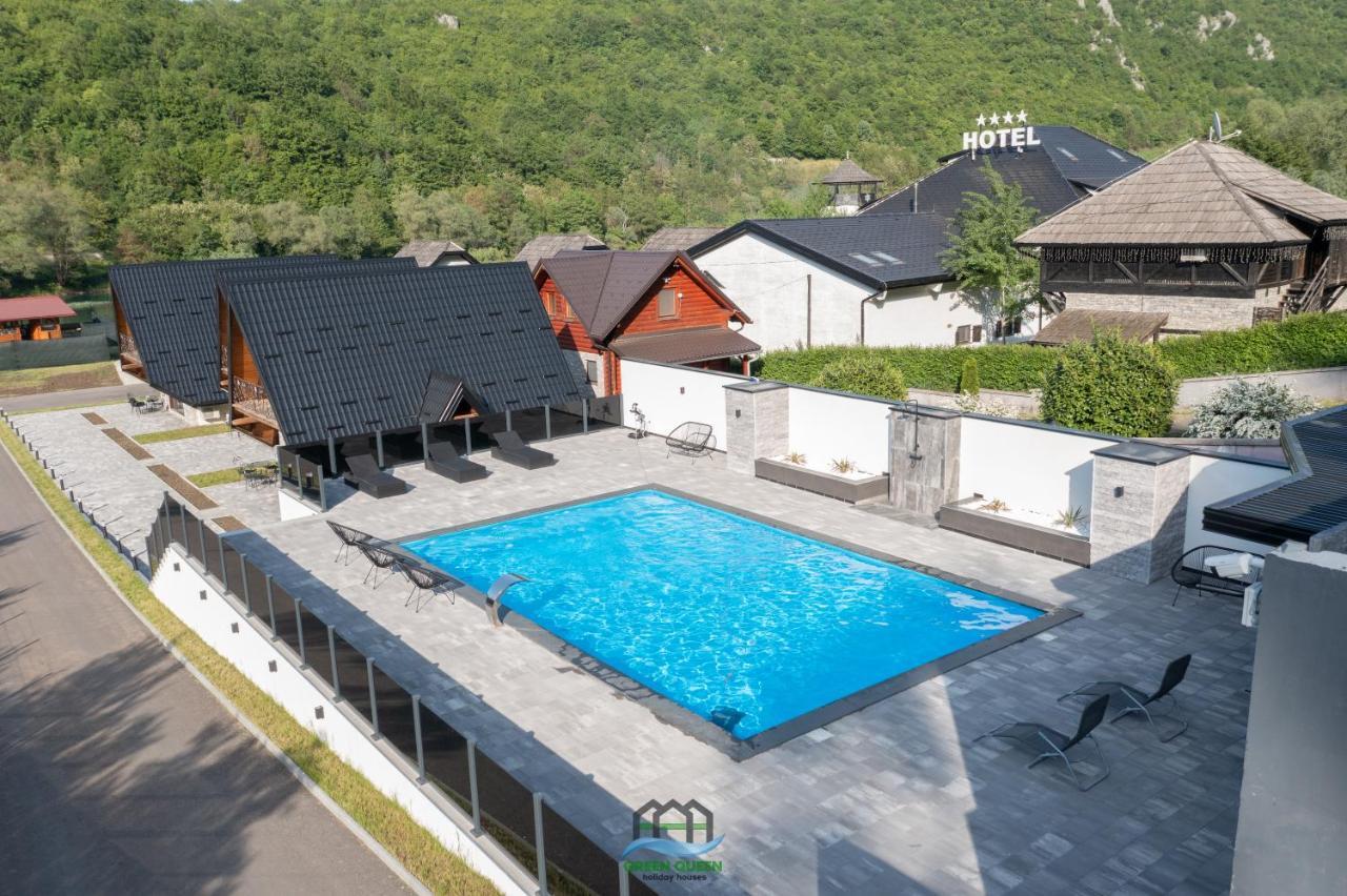 Holiday Houses Green Queen Bihac Exterior photo