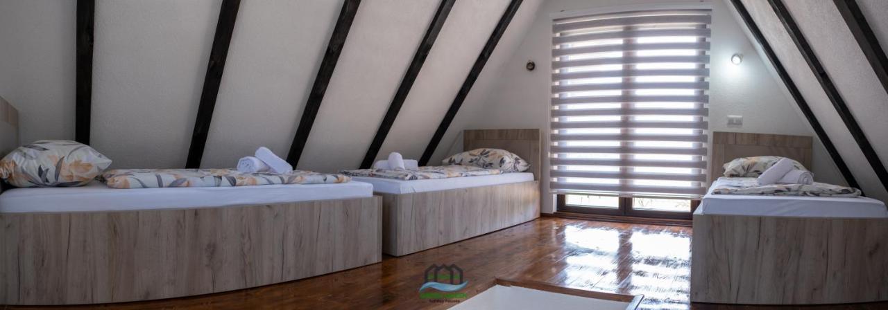 Holiday Houses Green Queen Bihac Exterior photo