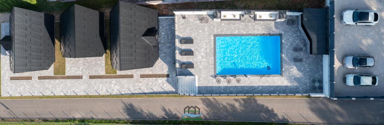 Holiday Houses Green Queen Bihac Exterior photo